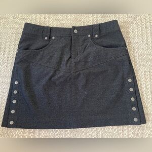 Athleta Women's “Take a Hike” Dark Gray Athletic Mini Skirt pockets, Size 4